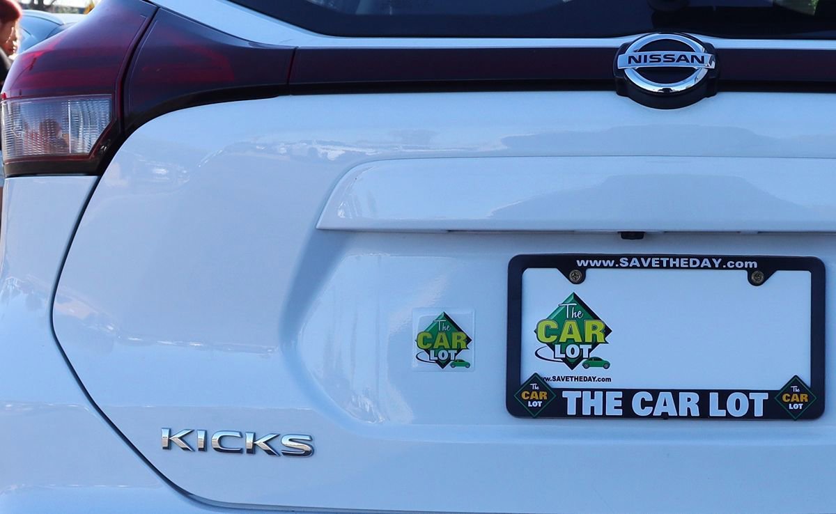 Used 2021 Nissan Kicks SV FWD image 19