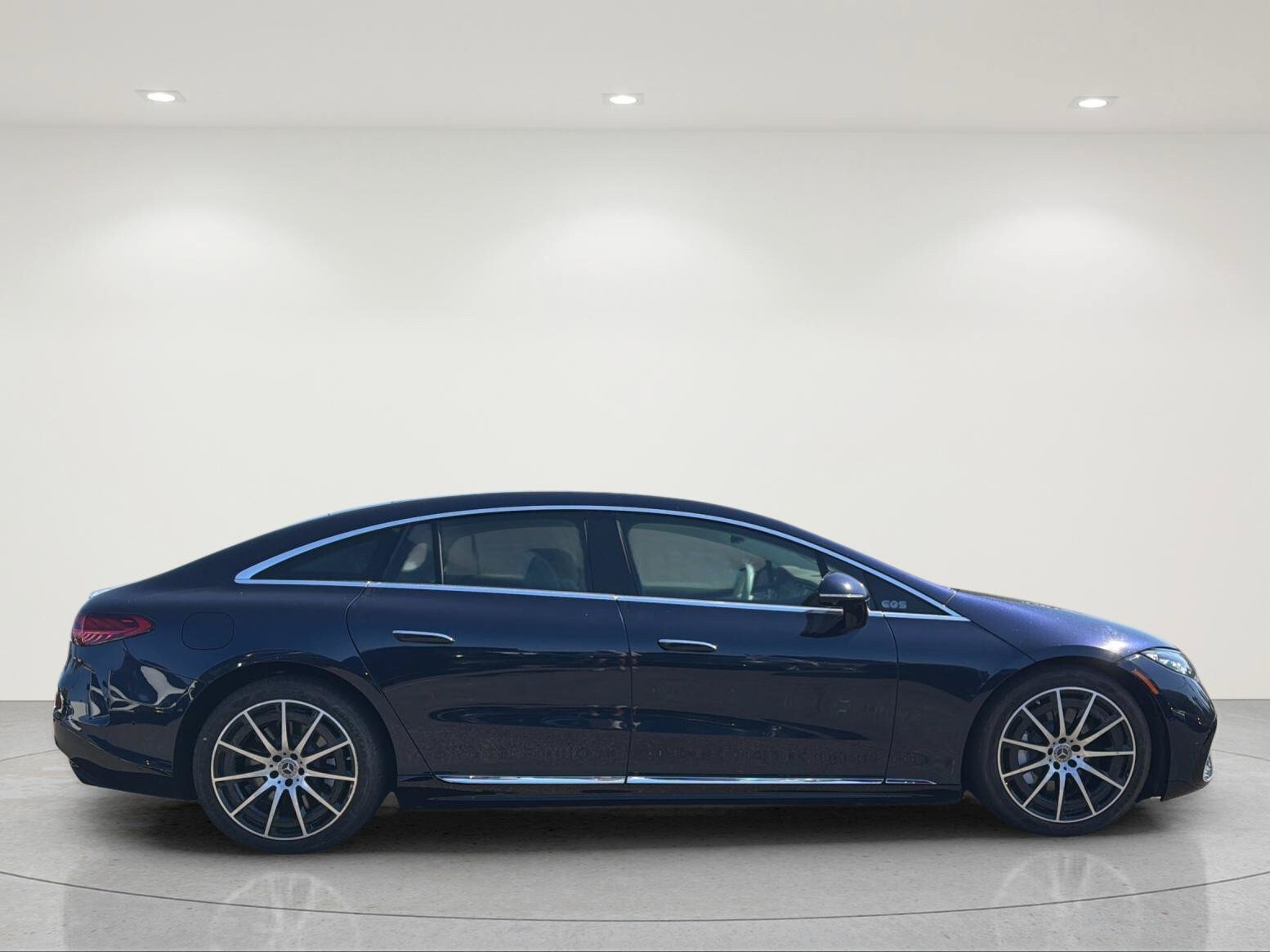 Used 2022 Mercedes-Benz EQS 450+ Sedan image 5