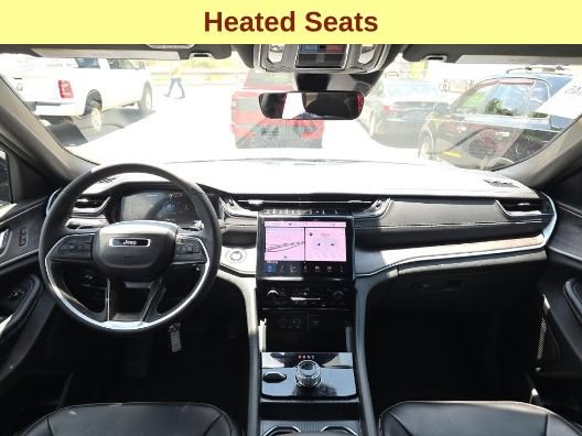 Used 2025 Jeep Grand Cherokee Limited AWD/4WD image 11