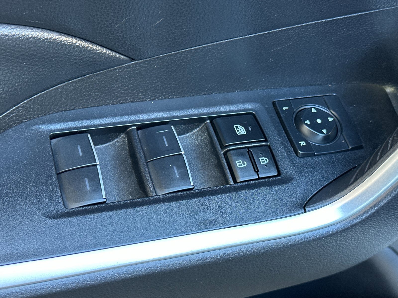 Used 2024 Toyota RAV4 XLE image 12