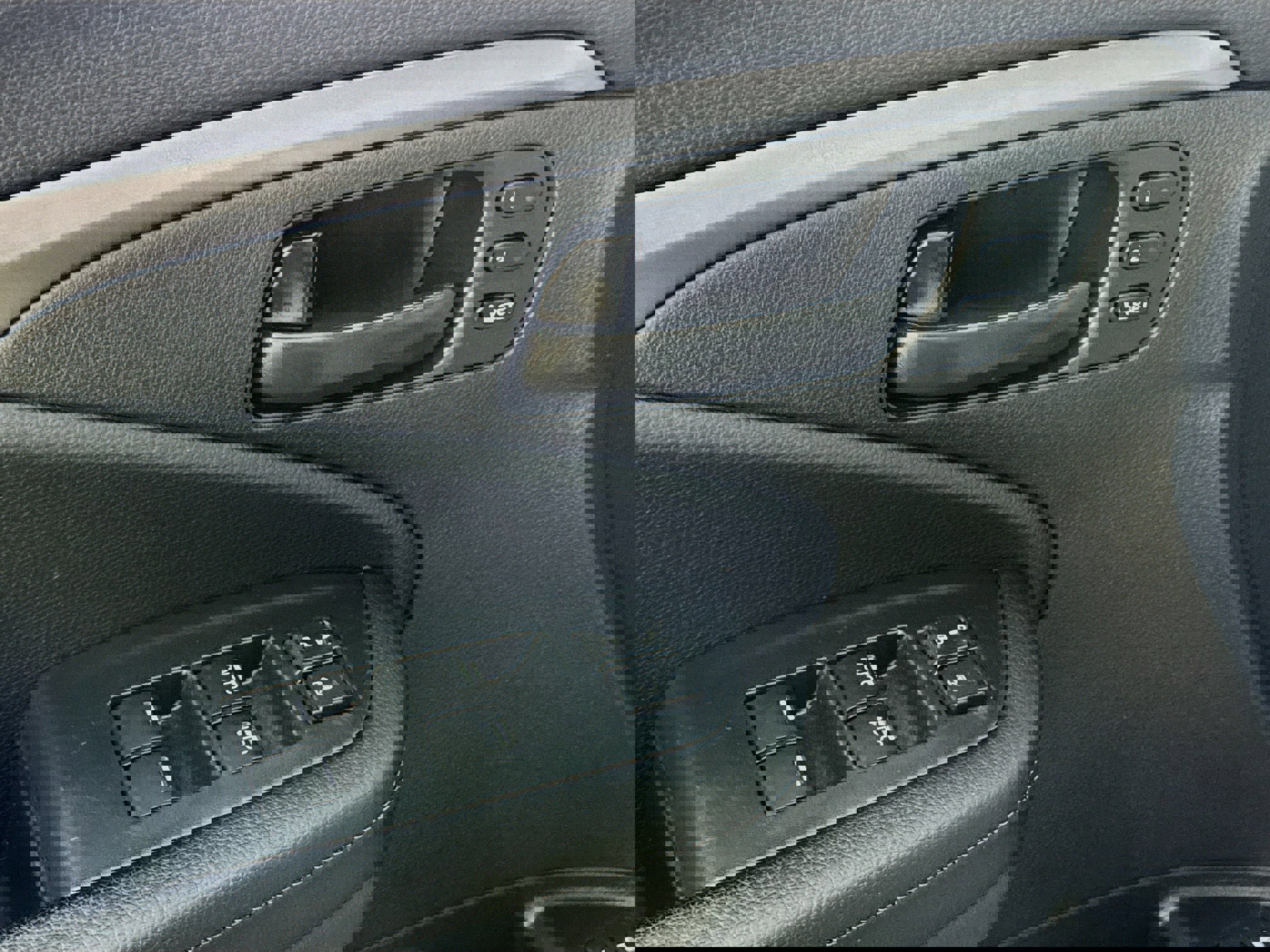 Used 2022 Honda Passport EX-L image 21