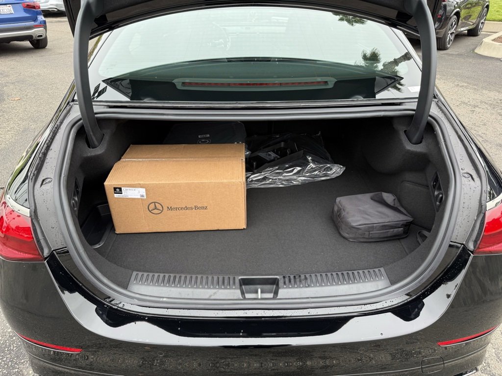 New 2026 Mercedes-Benz E 53 AMG e 4MATIC Sedan image 18