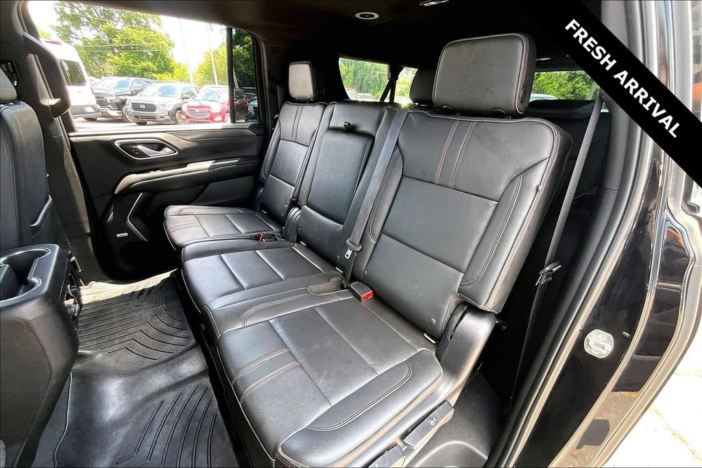 Used 2021 Chevrolet Suburban RST AWD/4WD image 21