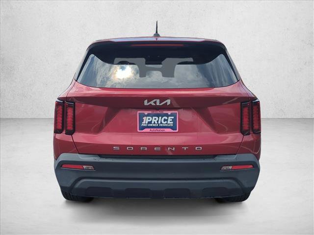 Used 2022 Kia Sorento LX FWD image 6