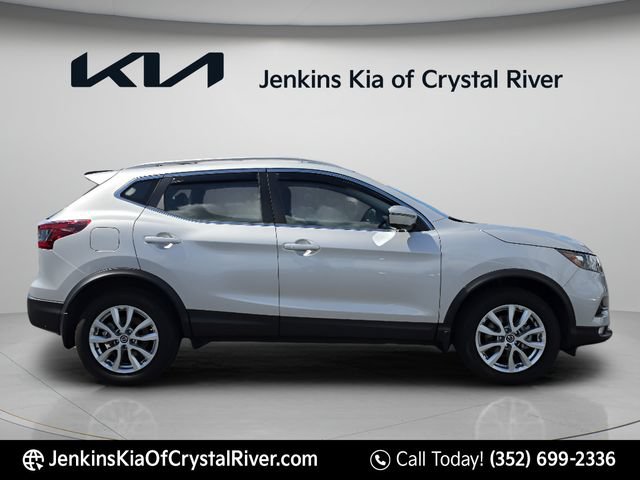 Used 2020 Nissan Rogue Sport SV w/ Technology Package FWD image 4