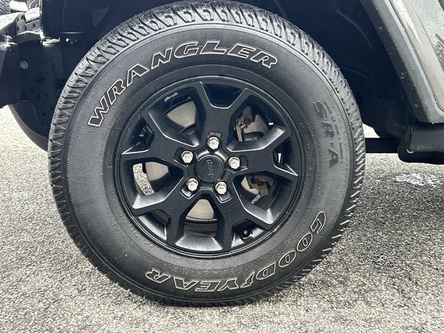 Used 2021 Jeep Gladiator Sport AWD/4WD image 9