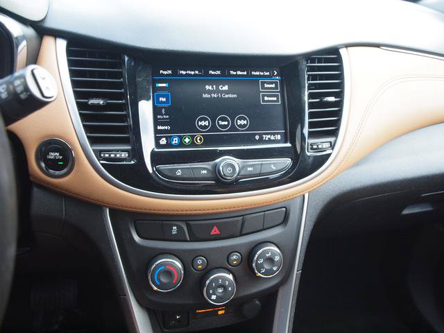 Used 2020 Chevrolet Trax LT w/ LT Convenience Package FWD image 10