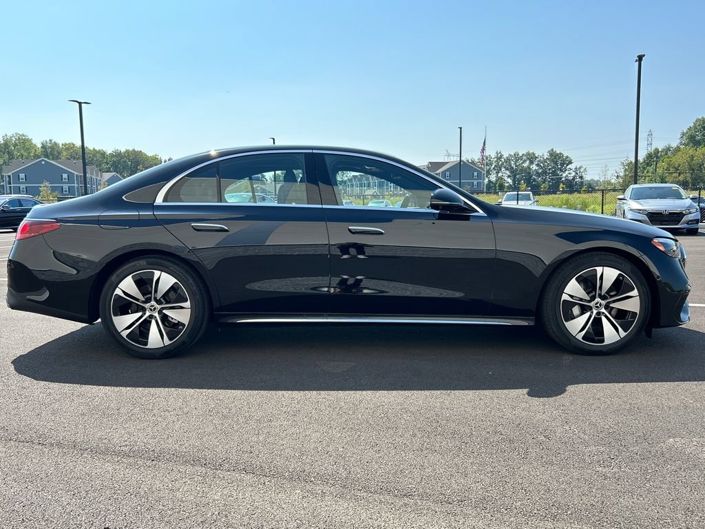 New 2026 Mercedes-Benz E 350 4MATIC Sedan image 9