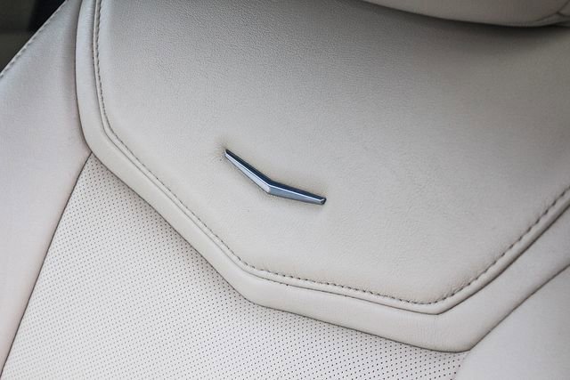 Used 2018 Cadillac XT5 Luxury w/ Driver Awareness Package image 36