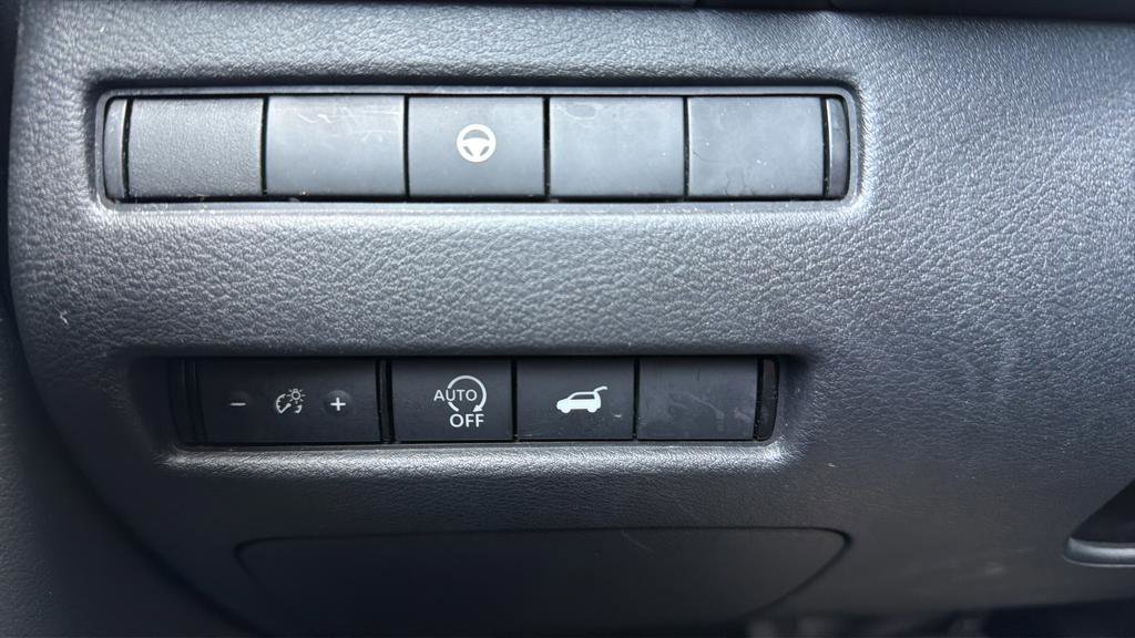 Certified 2023 Nissan Rogue SV w/ SV Premium B Package image 25