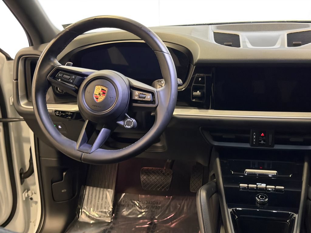 Certified 2024 Porsche Cayenne AWD/4WD image 20