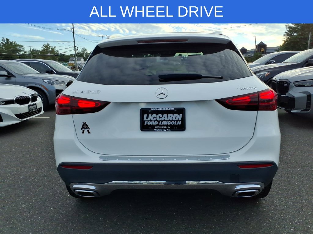 Used 2025 Mercedes-Benz GLA 250 4MATIC image 5