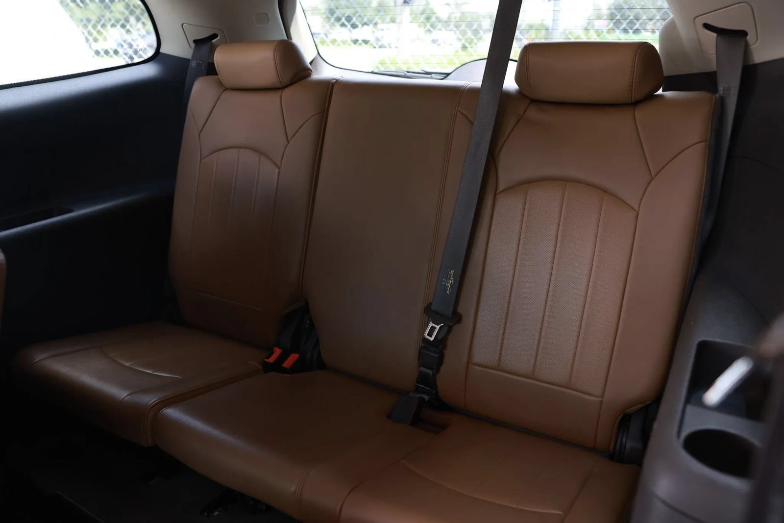 Used 2014 Buick Enclave Leather FWD image 15