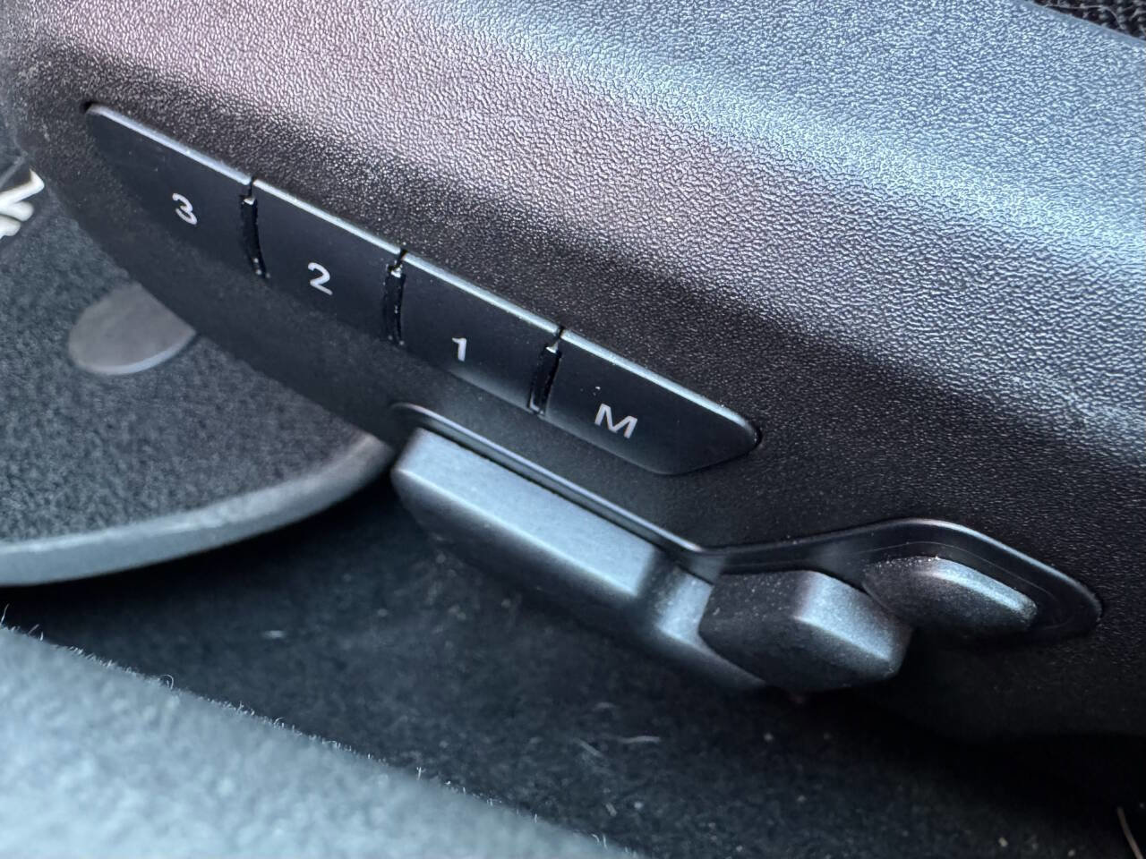 Used 2018 Mercedes-Benz AMG GT Roadster image 23