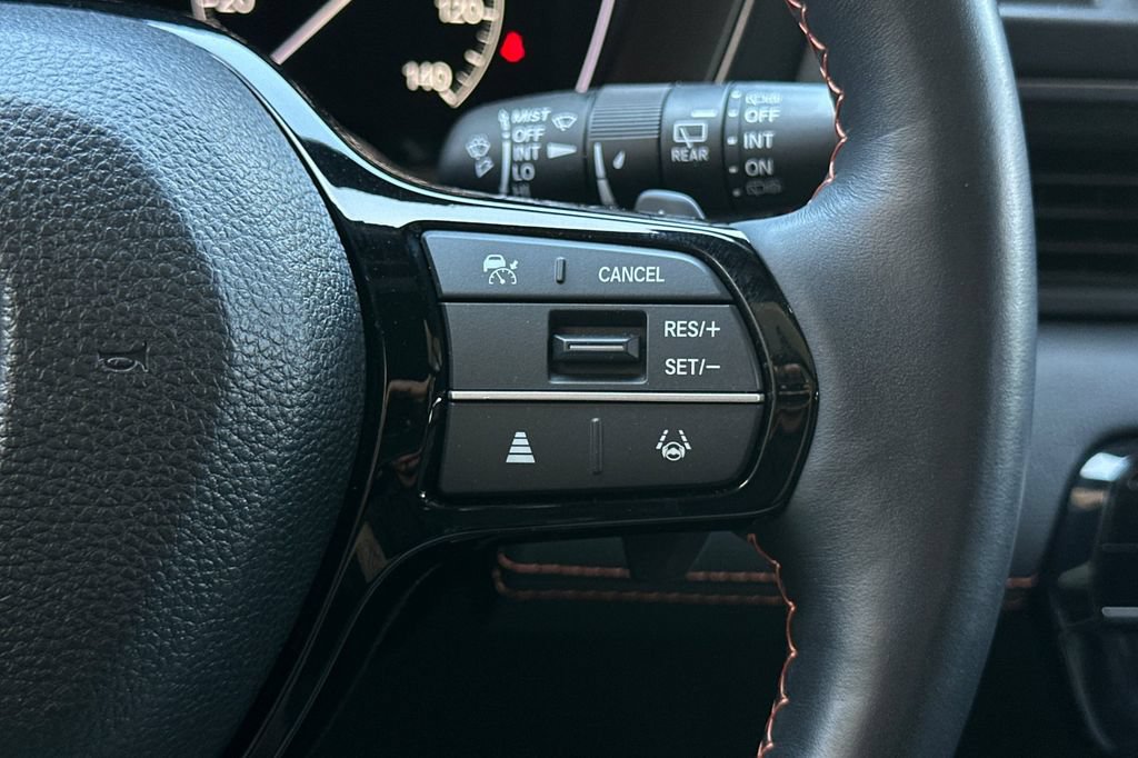 Certified 2025 Honda Pilot TrailSport image 29