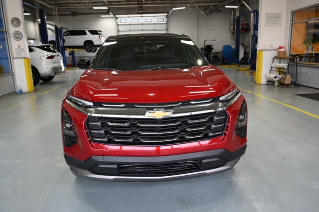 New 2026 Chevrolet Equinox LT w/ Convenience Package II image 2