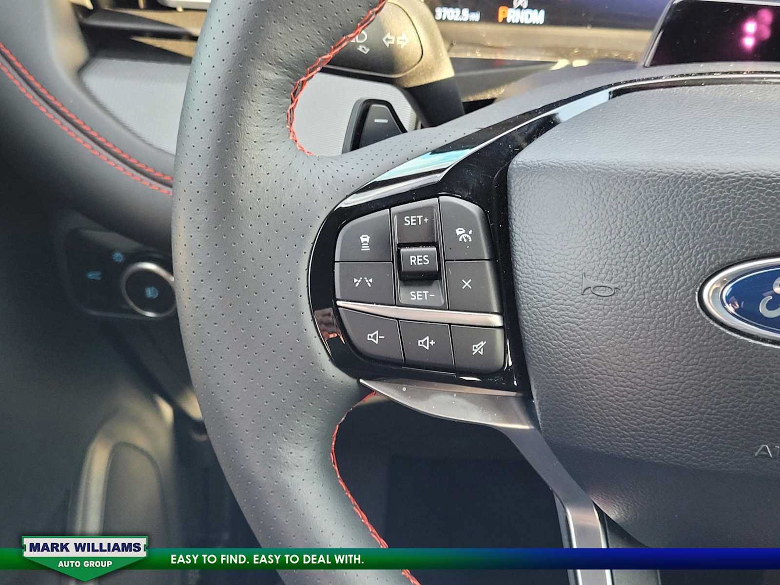 Used 2025 Ford Explorer ST AWD/4WD image 13