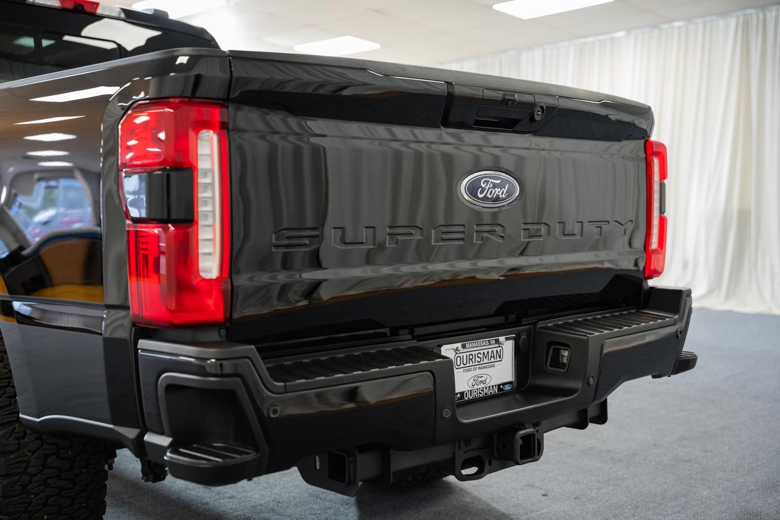Used 2024 Ford F250 Lariat w/ Lariat Ultimate Package AWD/4WD image 6