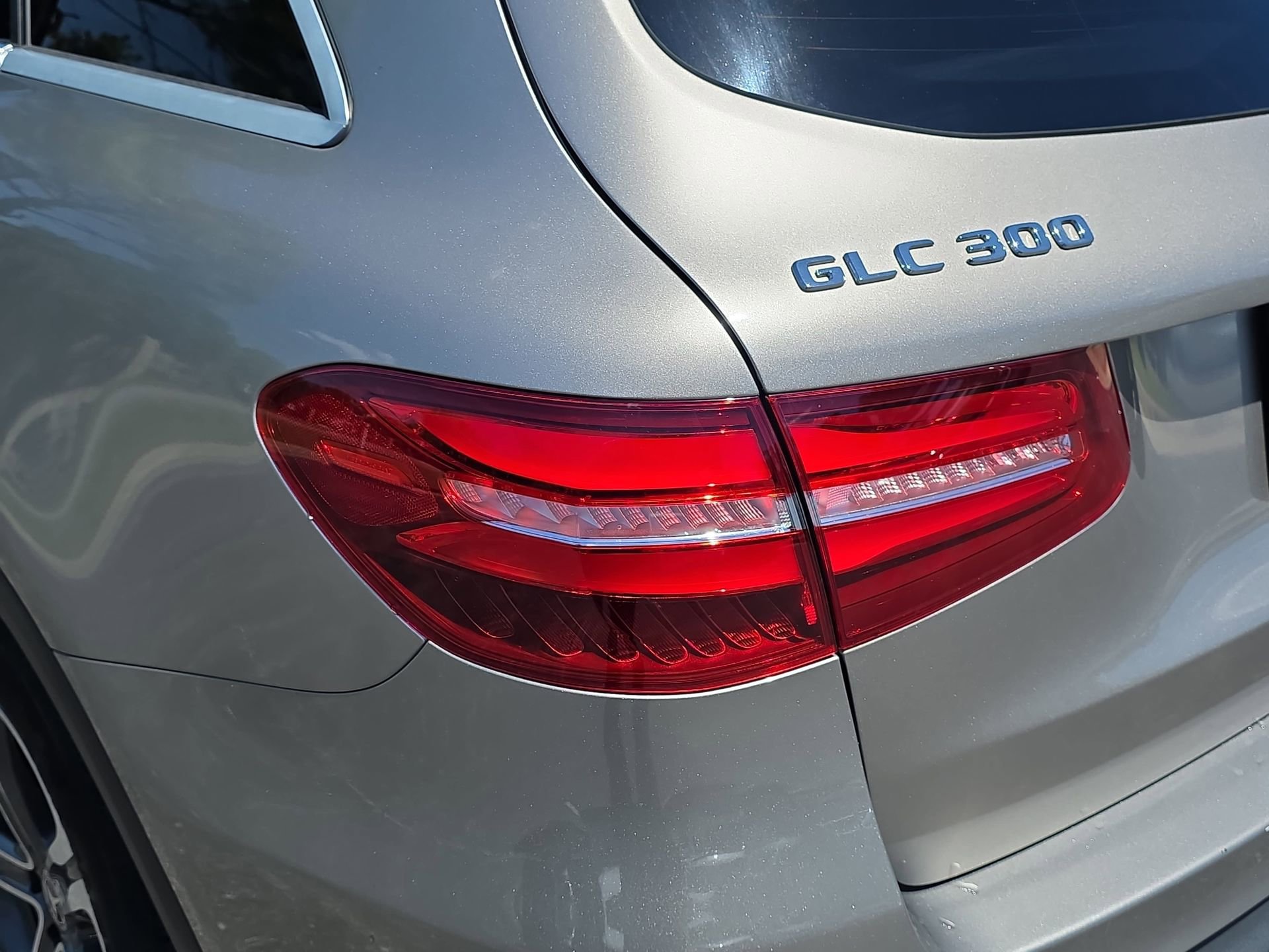 Used 2019 Mercedes-Benz GLC 300 4MATIC image 31