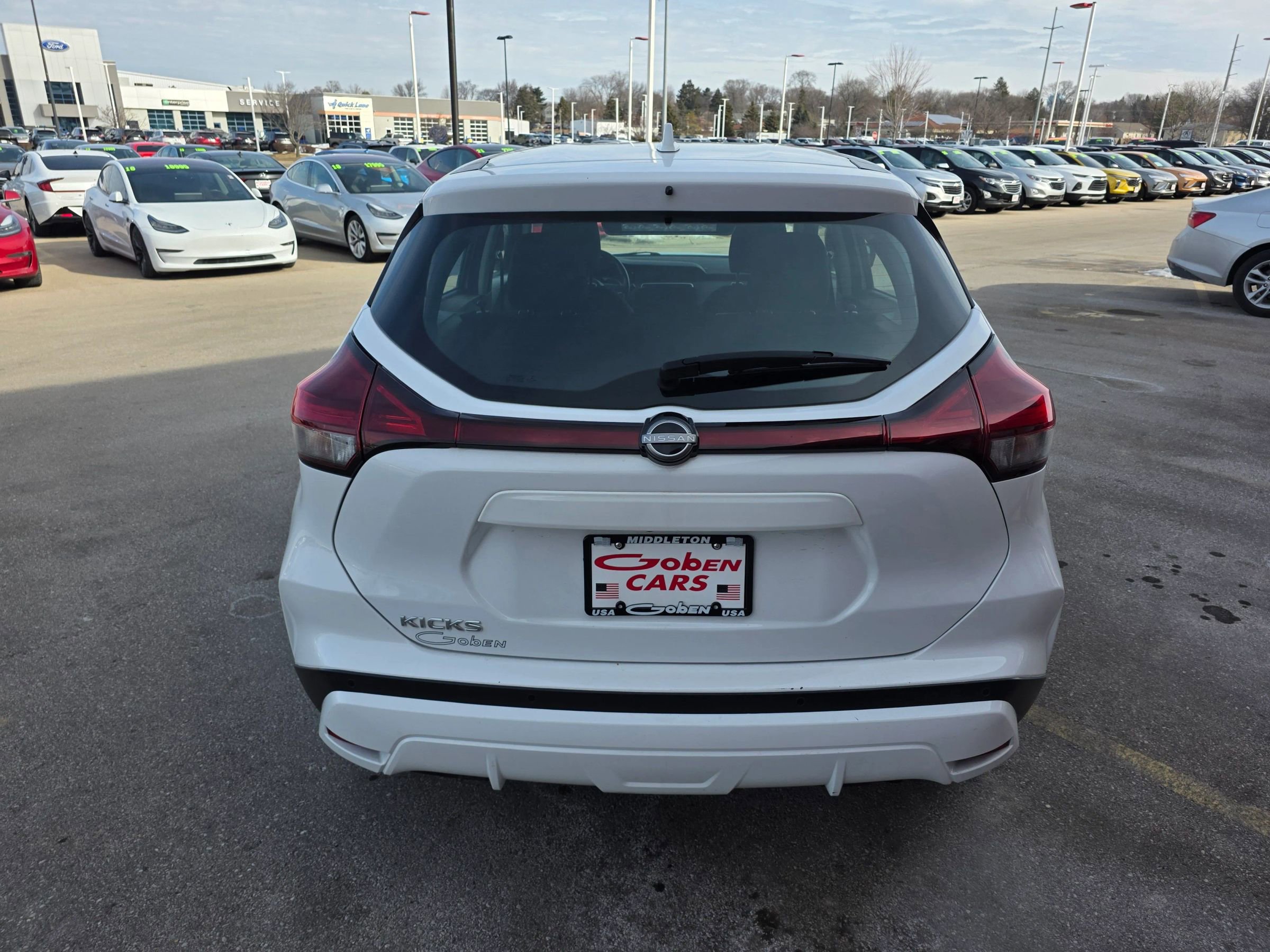 Used 2022 Nissan Kicks S FWD image 4