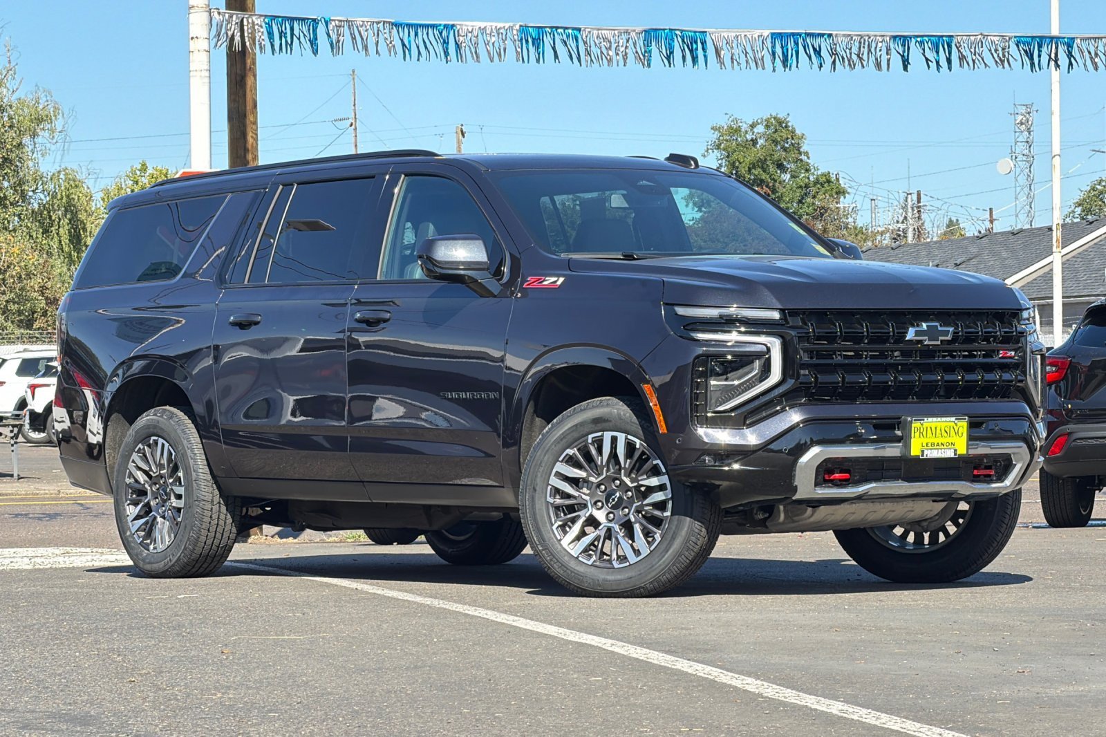 Used 2025 Chevrolet Suburban Z71 AWD/4WD image 2