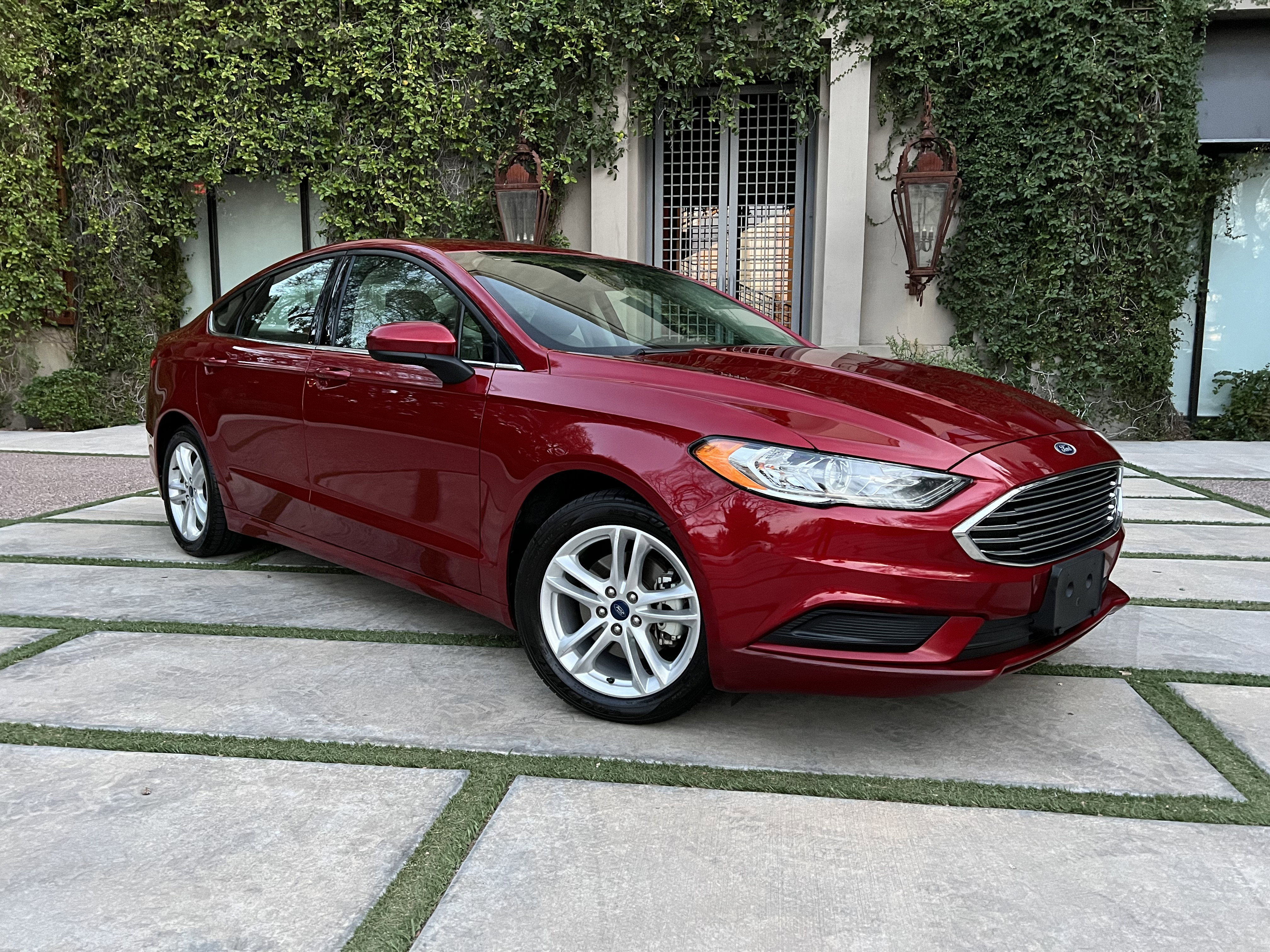 Used 2018 Ford Fusion SE