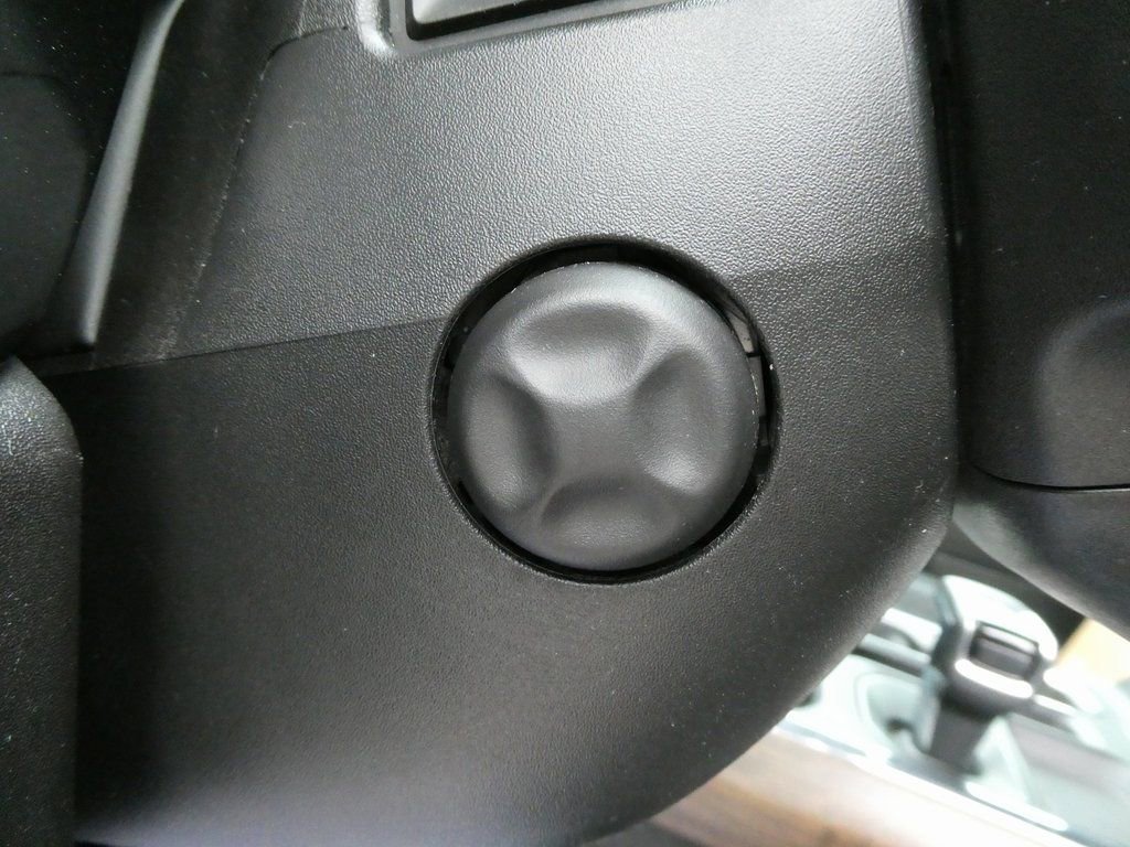 Used 2023 Chevrolet Silverado 1500 High Country w/ Technology Package image 26