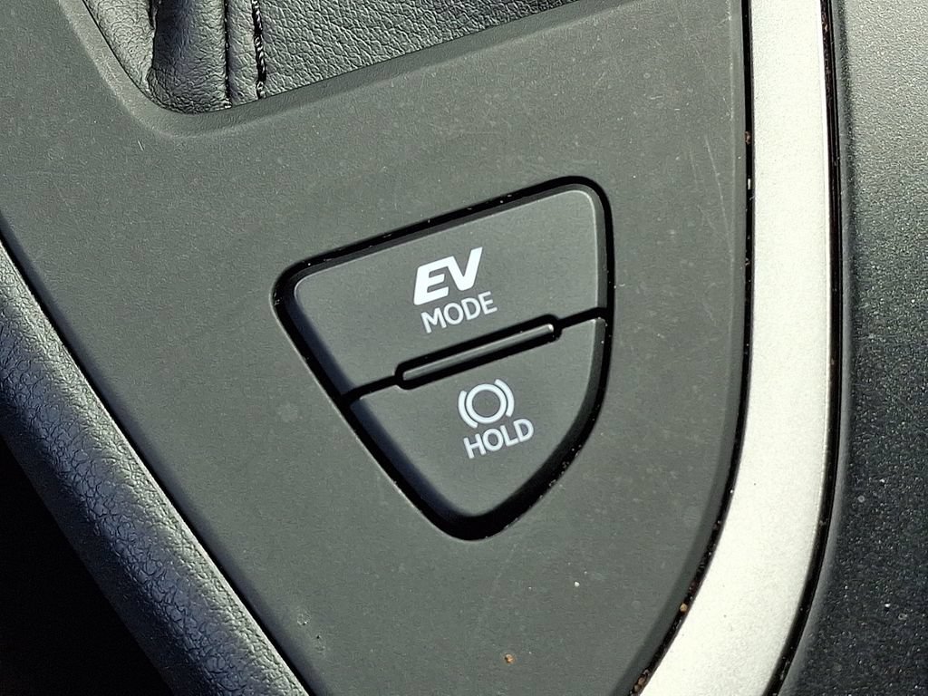 Used 2024 Lexus UX 250h F Sport AWD/4WD image 26