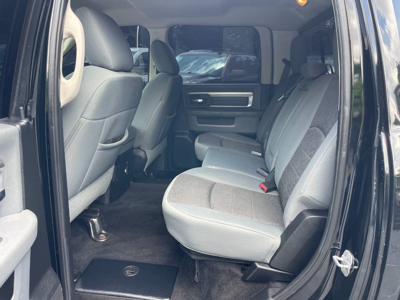 Used 2014 RAM 1500 Big Horn RWD image 16
