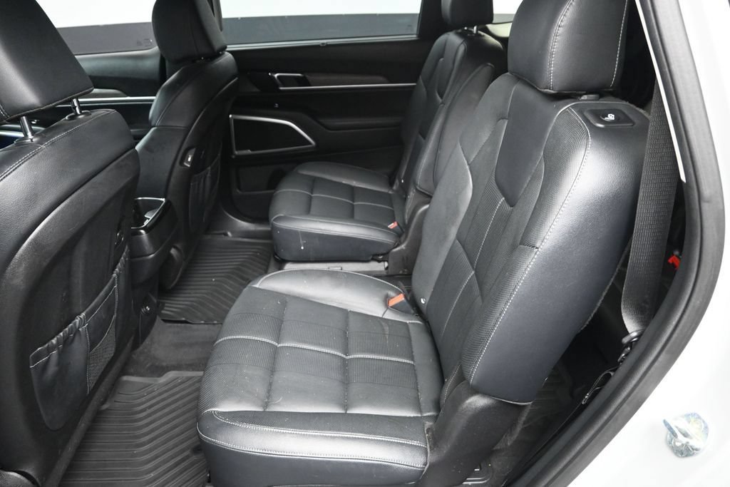 Certified 2022 Kia Telluride EX w/ EX Premium Package AWD/4WD image 31
