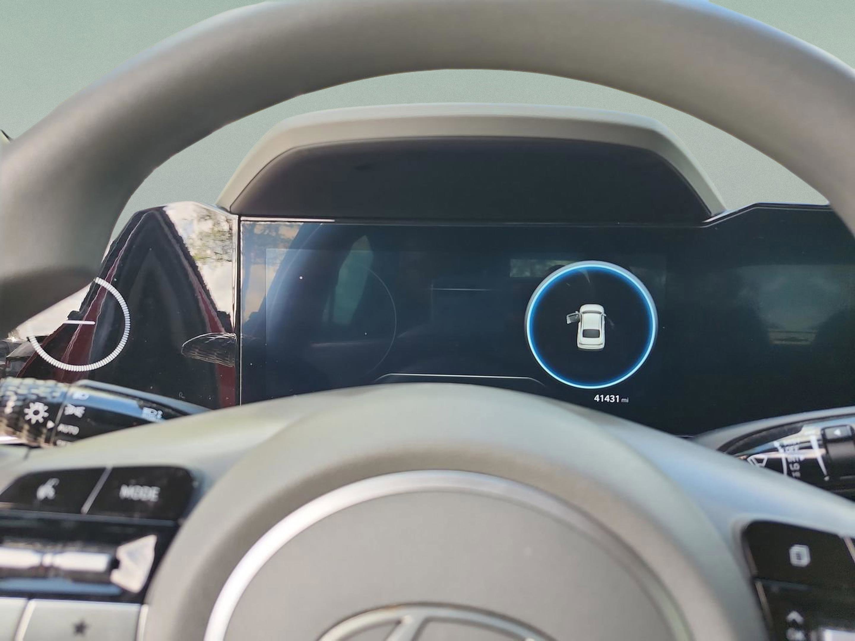 Used 2024 Hyundai Elantra SEL image 10