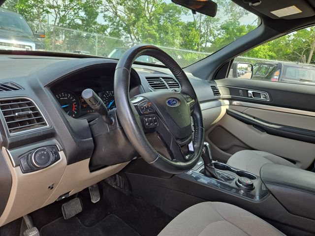 Used 2019 Ford Explorer XLT AWD/4WD image 22