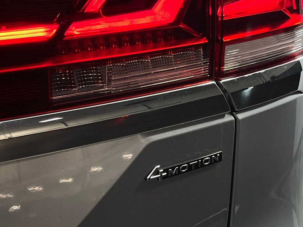 Used 2025 Volkswagen Atlas SEL image 13