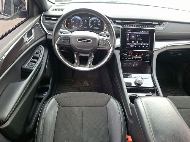 Used 2022 Jeep Grand Cherokee L Laredo AWD/4WD image 11