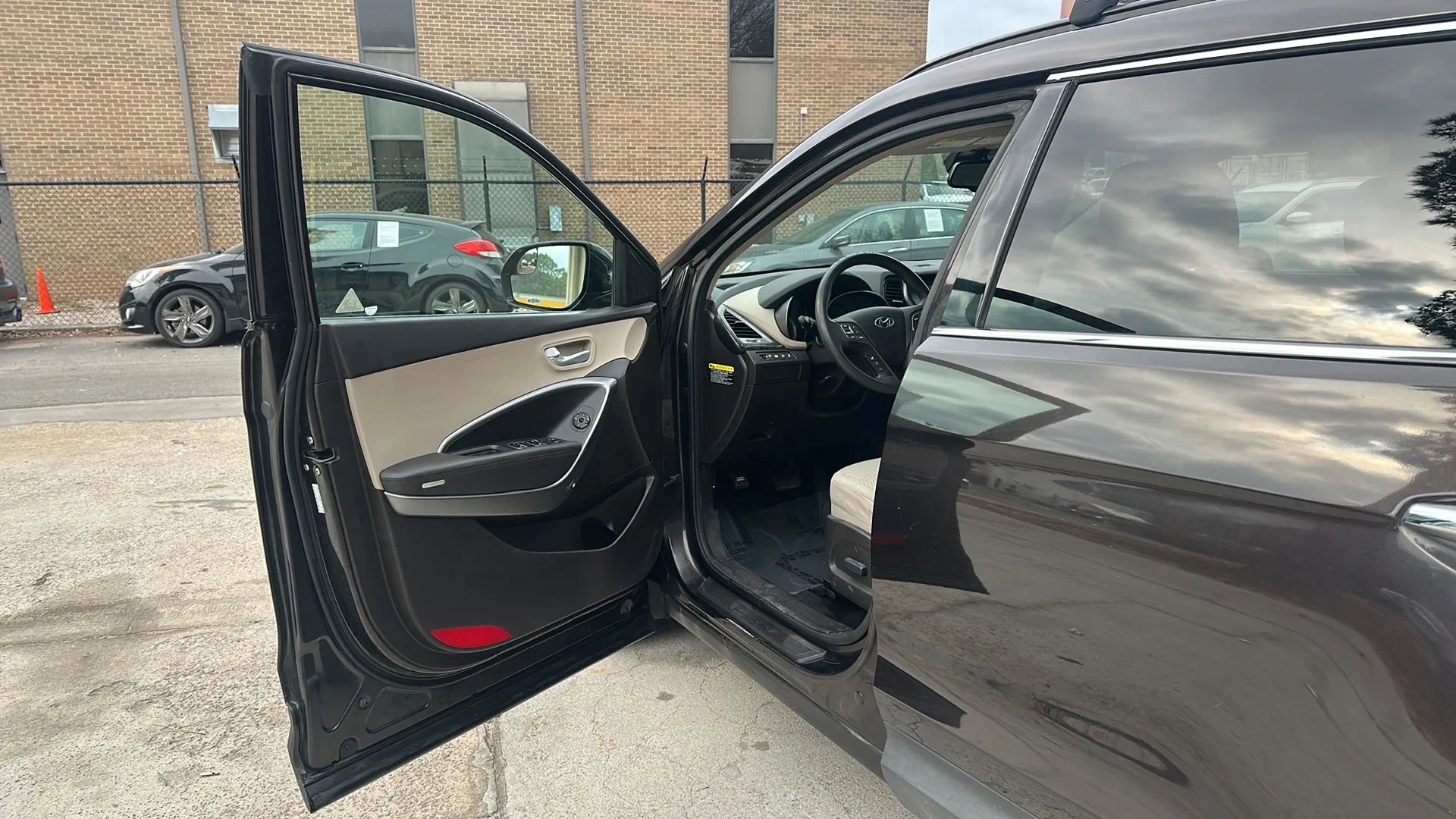 Used 2018 Hyundai Santa Fe SE image 13