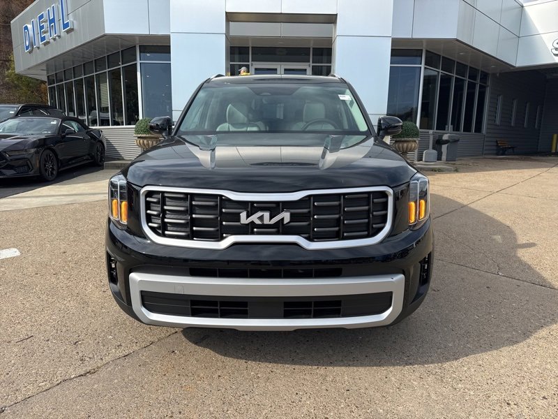 New 2025 Kia Telluride S image 2