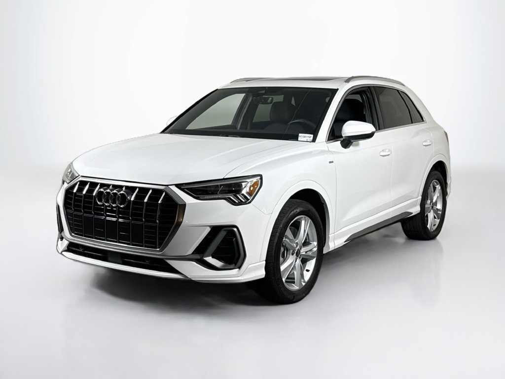 Used 2022 Audi Q3 2.0T Premium Plus w/ Premium Plus Package AWD/4WD image 1