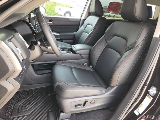 Certified 2025 Nissan Pathfinder SL AWD/4WD image 13