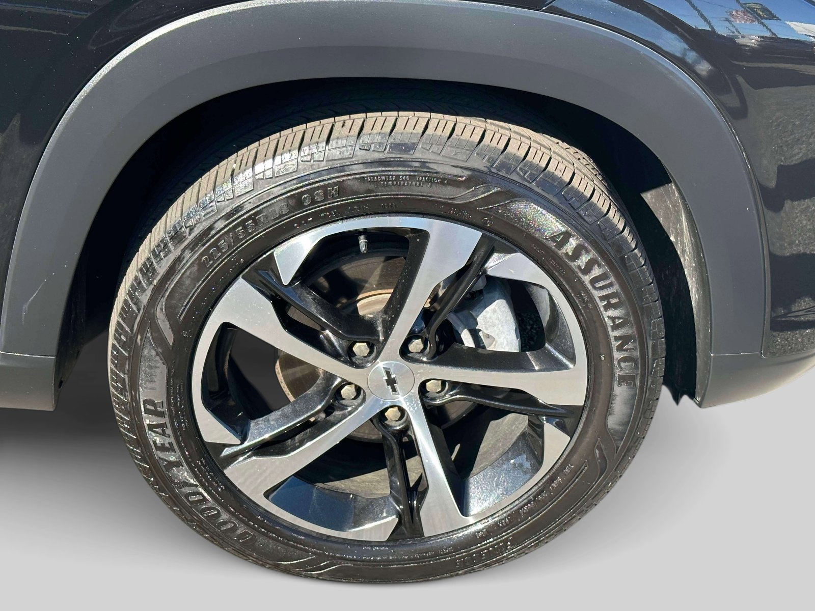 Used 2024 Chevrolet Trax RS image 8