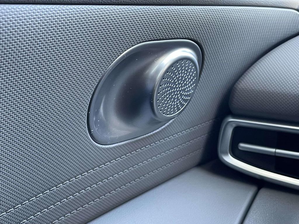 New 2025 Hyundai Elantra SE FWD image 29