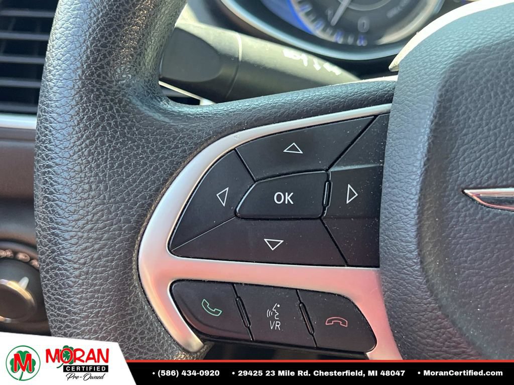 Used 2015 Chrysler 200 Limited FWD image 23