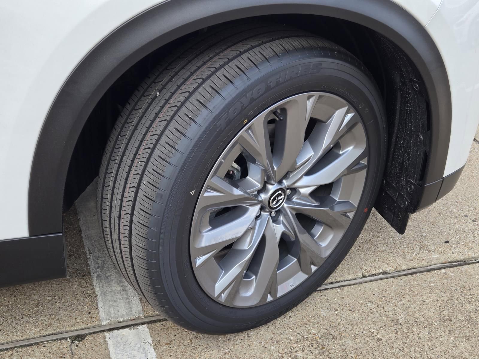 New 2026 MAZDA CX-90 3.3 Turbo w/ Premium Plus Pkg image 4