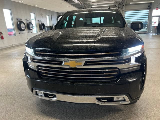 Used 2019 Chevrolet Silverado 1500 High Country w/ Z71 Off-Road Package AWD/4WD image 2