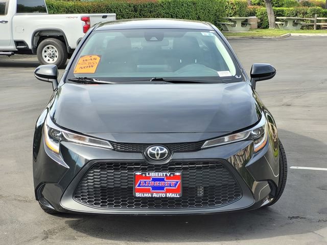 Used 2022 Toyota Corolla LE image 3
