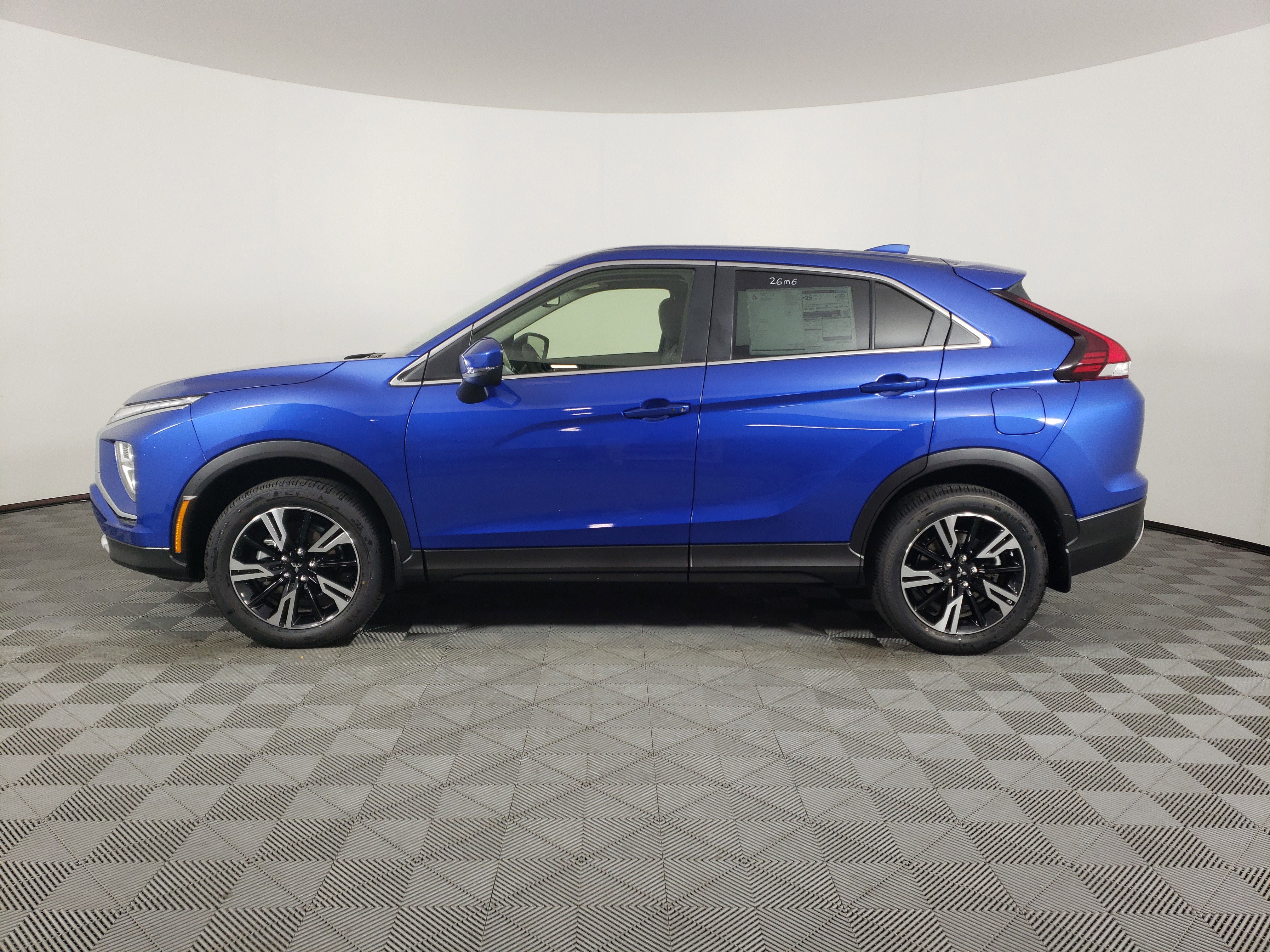 New 2026 Mitsubishi Eclipse Cross SE image 3