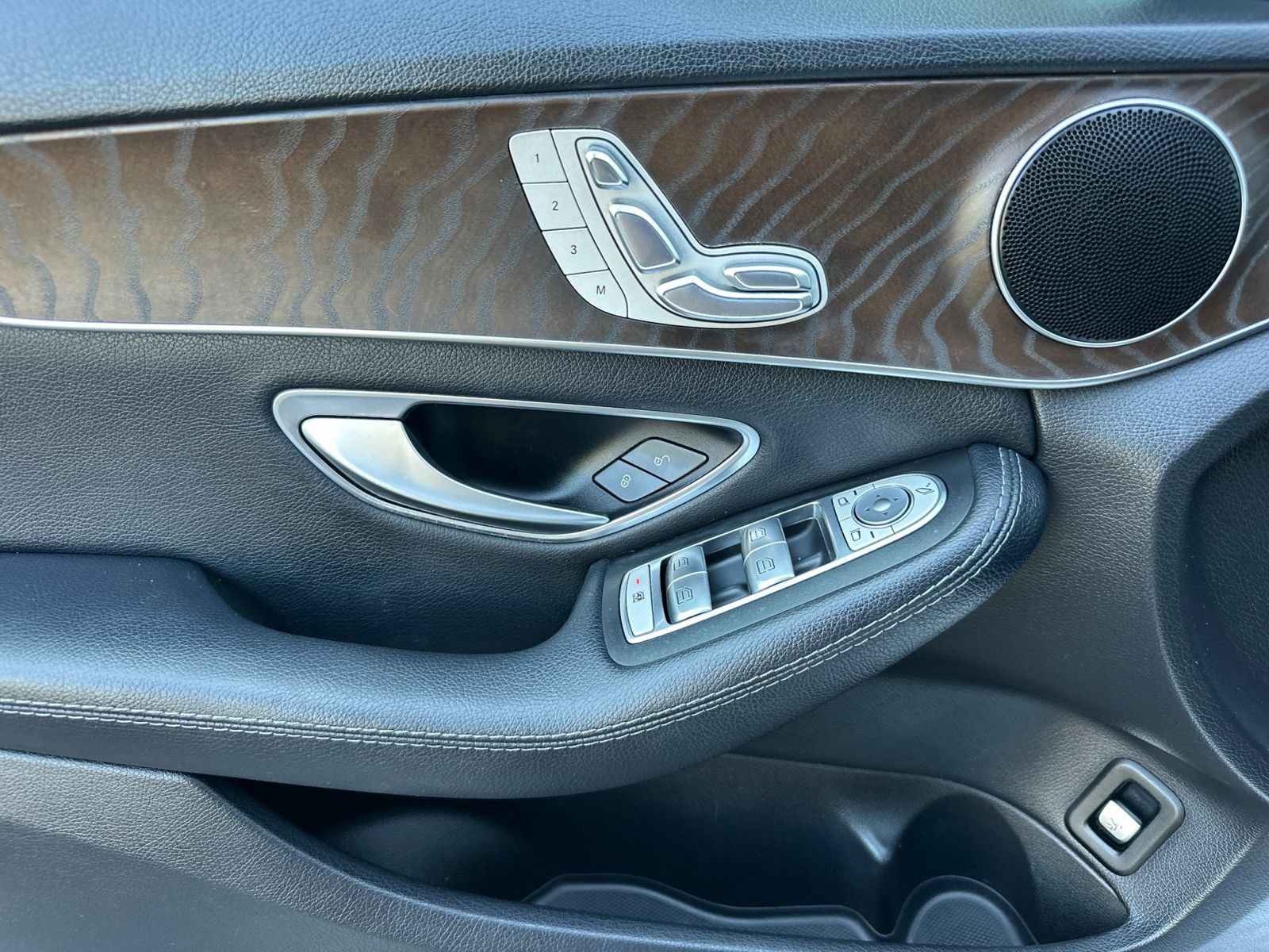 Used 2017 Mercedes-Benz C 300 Sedan image 11