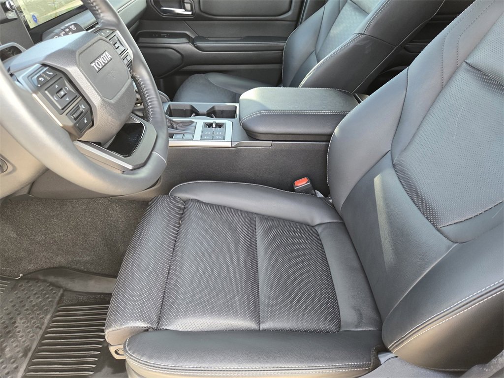 Used 2025 Toyota Land Cruiser image 19