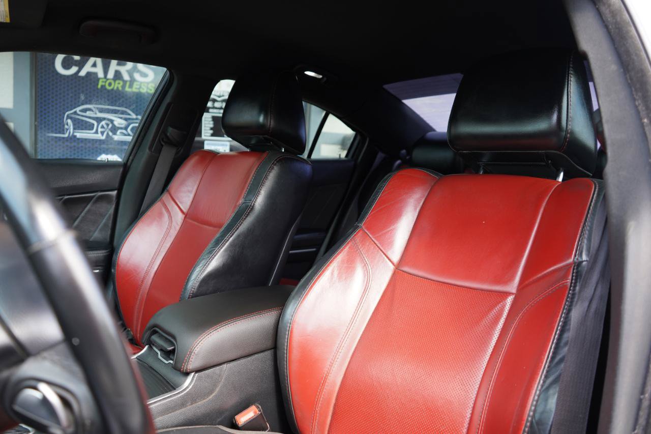 Used 2016 Dodge Charger SXT w/ Plus Group RWD image 15