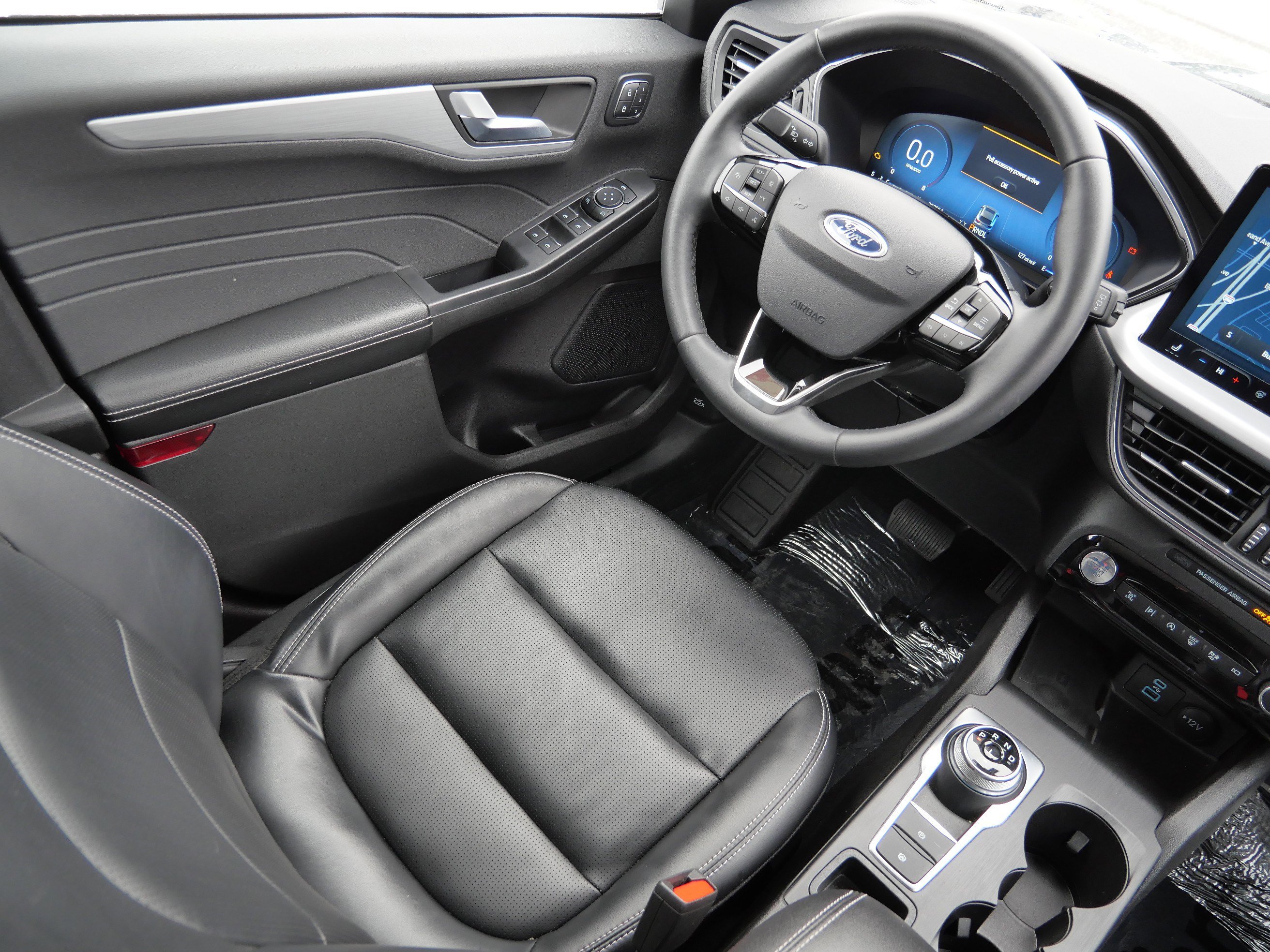 Used 2023 Ford Escape Platinum image 9