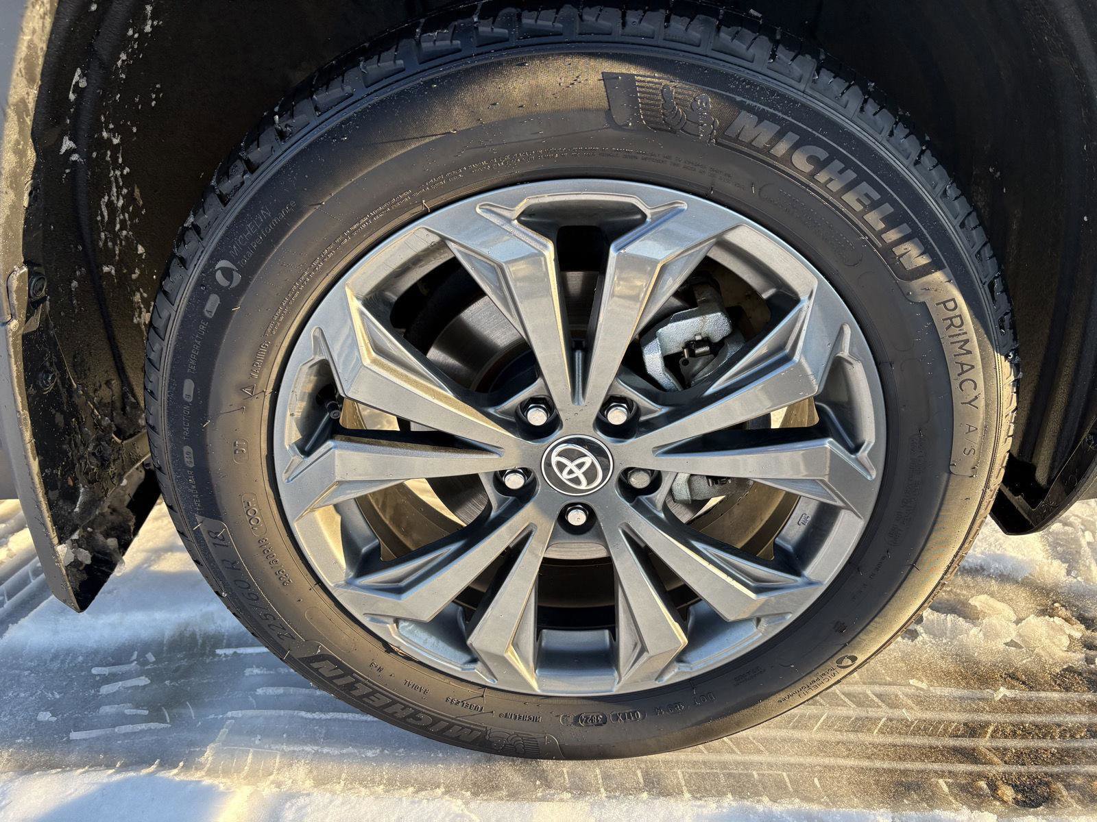 Used 2024 Toyota RAV4 Limited image 29